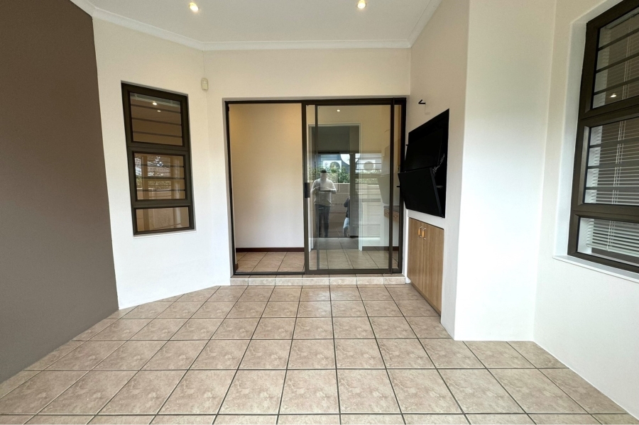 To Let 1 Bedroom Property for Rent in Welgemoed Western Cape